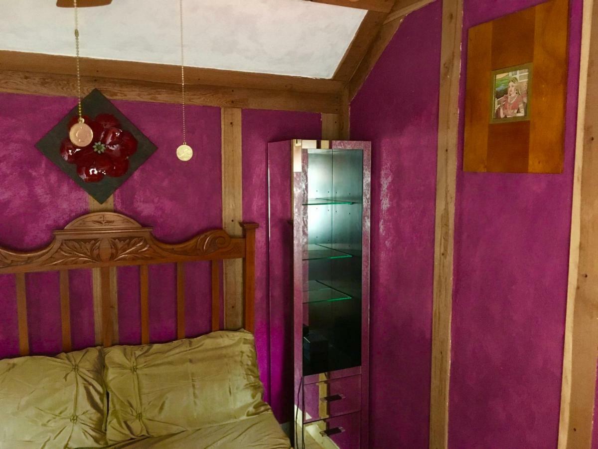 The Rabbit Hole Villa Glastonbury Luaran gambar