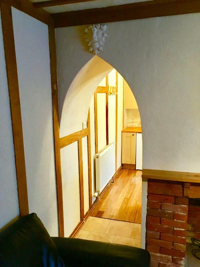 The Rabbit Hole Villa Glastonbury Luaran gambar